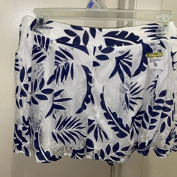 Shorts set - Picture 6 of 7